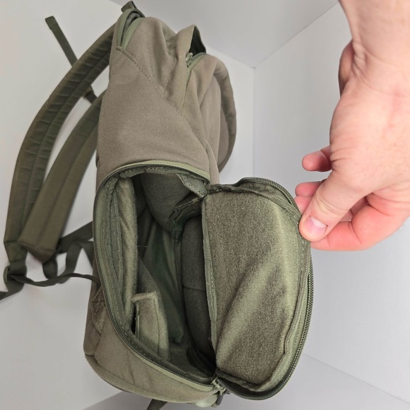 Brevité Camera Backpack Olive Green Travel Bag Multi-Pocket Laptop Compartment - Picture 11 of 13
